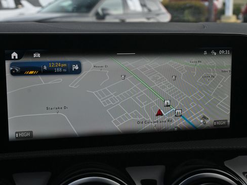 Used 2024 Mercedes-Benz CLA 35 AMG 4MATIC image 31