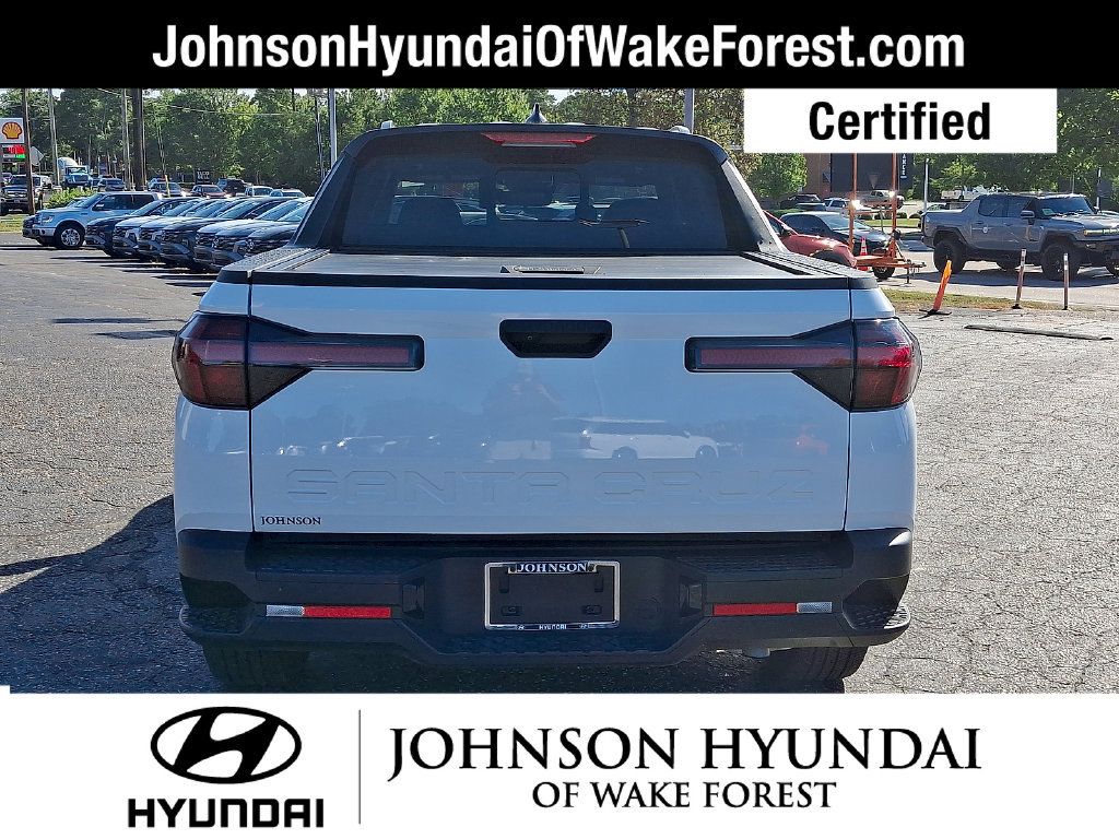 Certified 2025 Hyundai Santa Cruz SEL FWD image 16