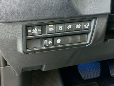 Used 2024 Toyota Tundra SR5 w/ SR5 Premium Package AWD/4WD image 17