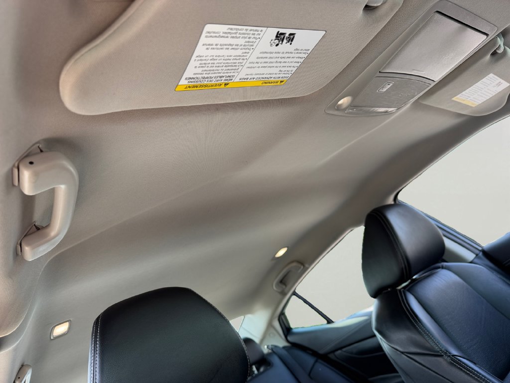 Used 2023 Nissan Maxima SV w/ Floor Mat Group FWD image 6