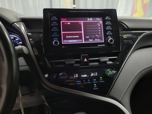 Used 2023 Toyota Camry SE FWD image 14