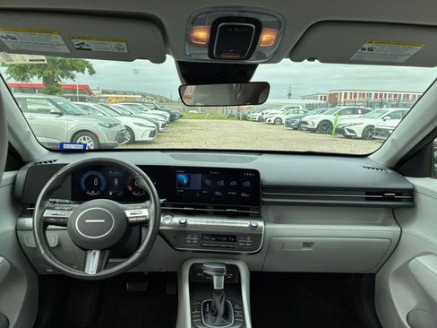 Used 2025 Hyundai Kona SEL AWD/4WD image 29