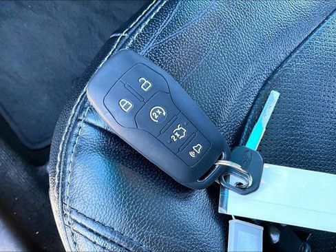 Used 2017 Ford Explorer Limited w/ Equipment Group 301A image 11