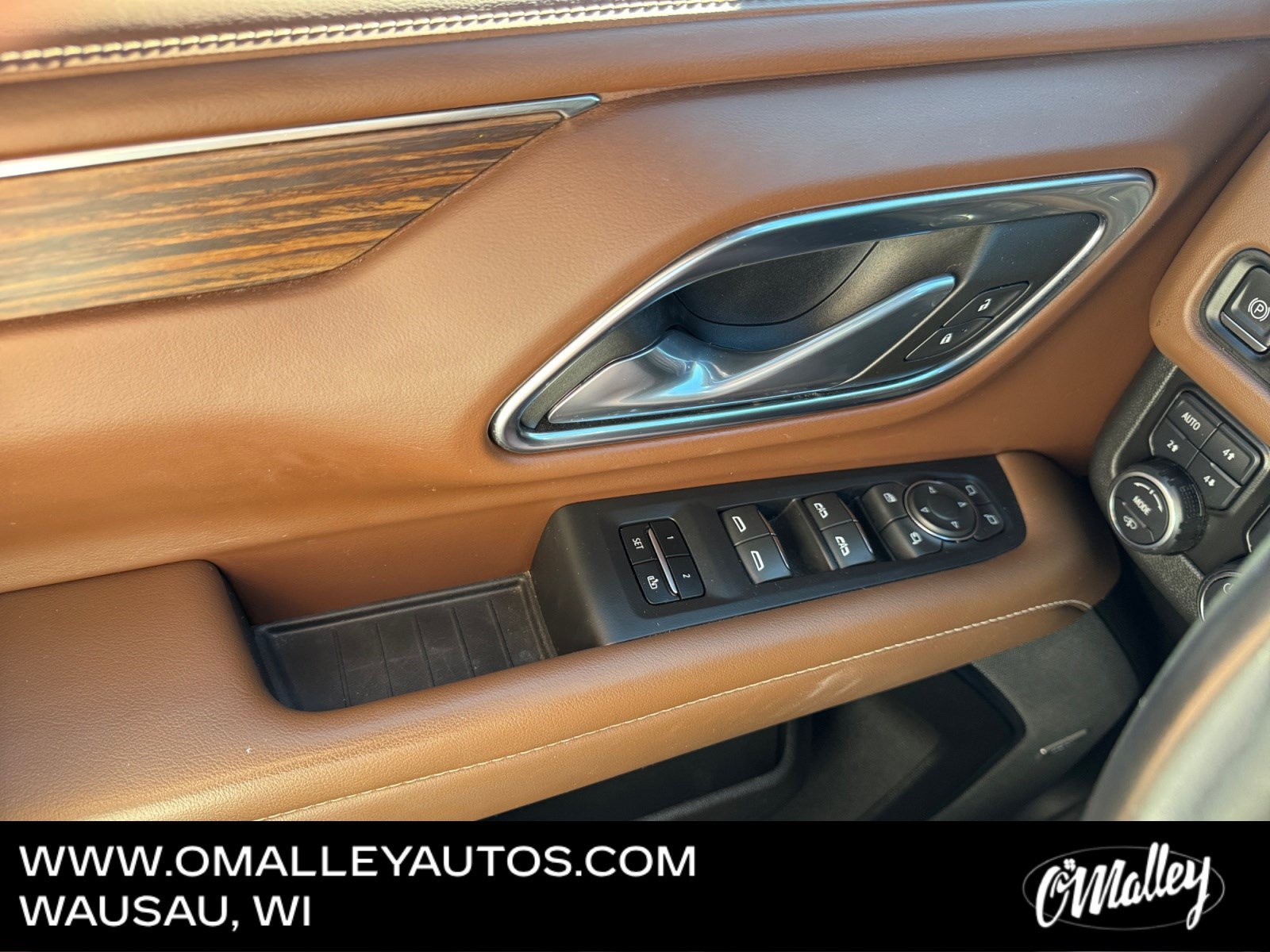 Used 2023 Chevrolet Tahoe High Country AWD/4WD image 19