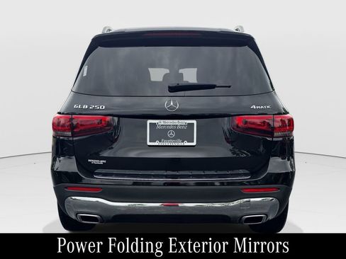 Certified 2021 Mercedes-Benz GLB 250 4MATIC image 7