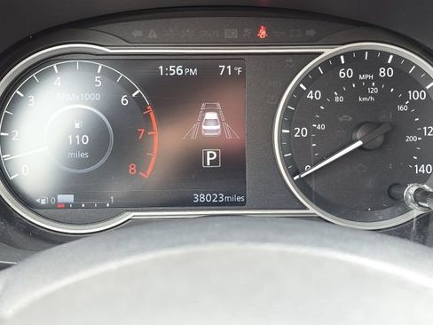 Used 2024 Nissan Versa SV w/ Trunk Package FWD image 22