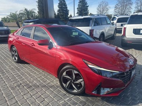 Used 2023 Hyundai Elantra Limited image 1