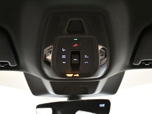 Used 2025 Audi Q5 Premium w/ Convenience Package AWD/4WD image 18