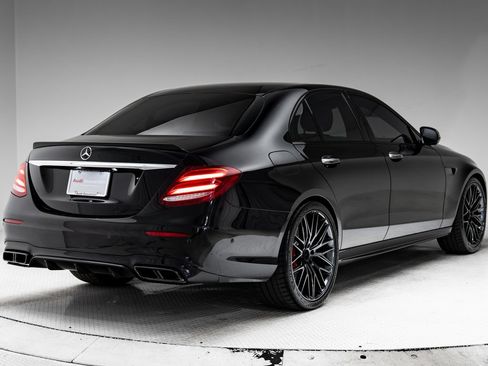 Used 2019 Mercedes-Benz E 63 AMG S image 30