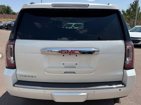 Used 2015 GMC Yukon Denali w/ Premium Package AWD/4WD image 5
