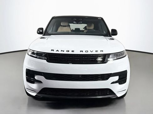 Used 2025 Land Rover Range Rover Sport Dynamic SE AWD/4WD image 2