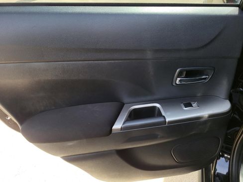 Used 2021 Mitsubishi Outlander Sport SE image 17