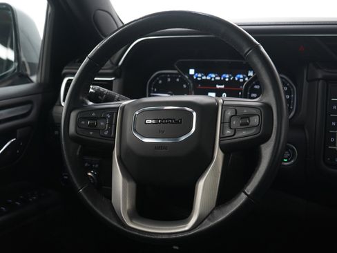 Used 2021 GMC Yukon XL Denali w/ Denali Premium Package image 18