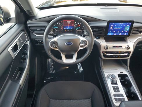 Certified 2023 Ford Explorer XLT image 20