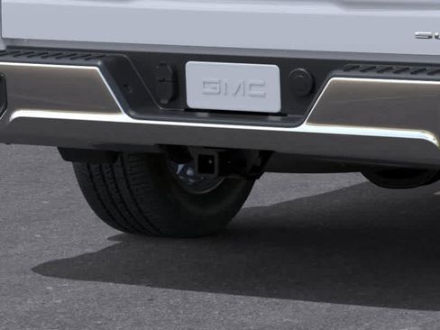 New 2026 GMC Sierra 1500 SLT image 14