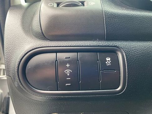 Used 2018 Kia Forte LX image 18