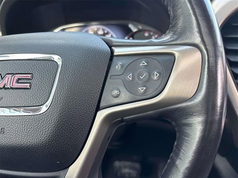 Used 2019 GMC Acadia Denali image 21
