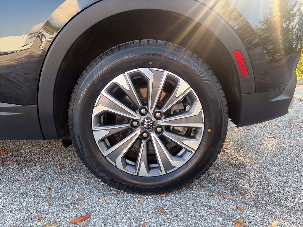 Used 2024 Buick Envision Preferred AWD/4WD image 37