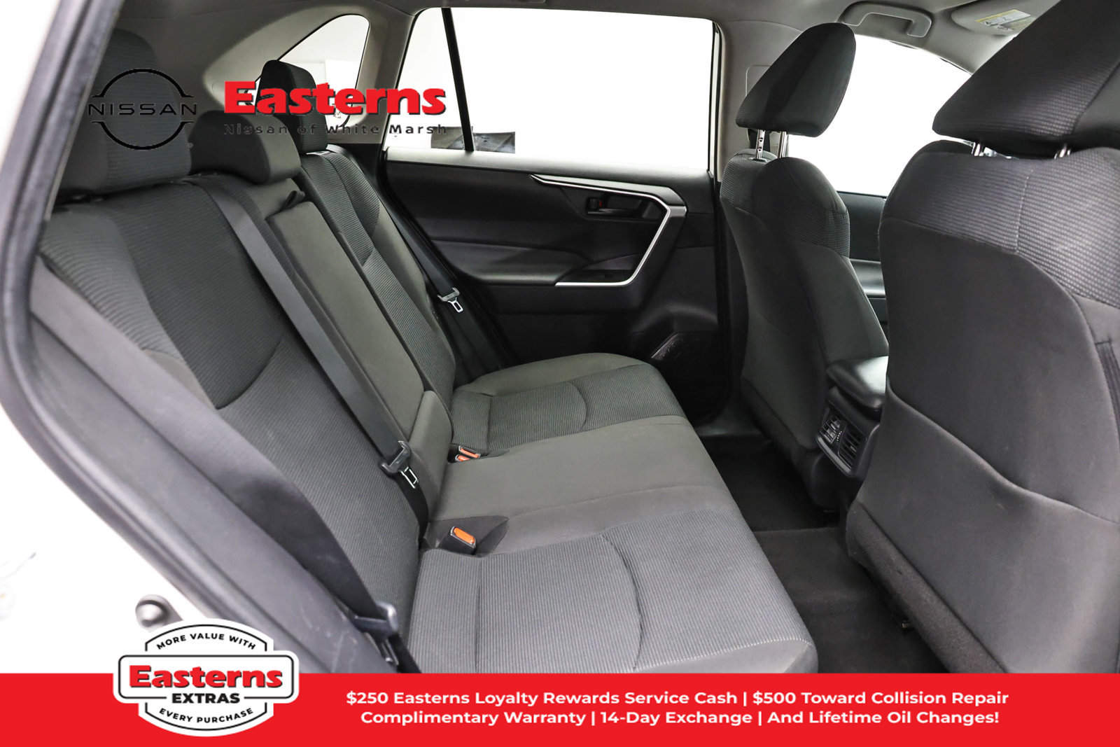 Used 2023 Toyota RAV4 LE AWD/4WD image 23