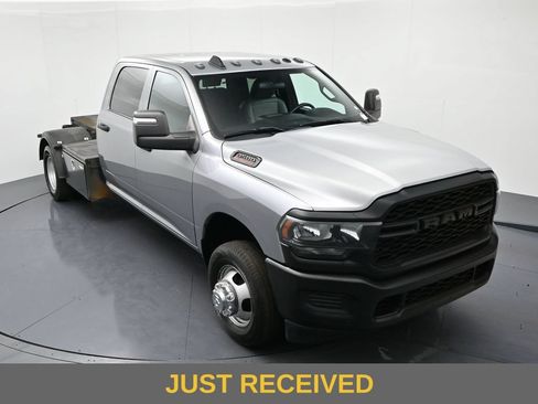 Used 2024 RAM 3500 Tradesman w/ Cold Weather Group RWD image 16
