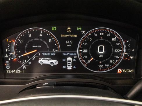 Used 2015 Cadillac Escalade Luxury AWD/4WD image 16