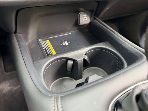 Used 2023 Honda HR-V EX-L image 24