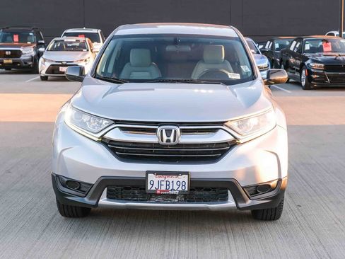 Used 2018 Honda CR-V LX image 2
