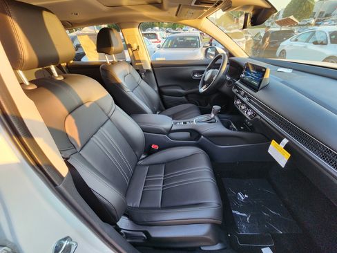 New 2026 Honda HR-V EX-L image 5