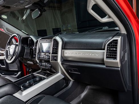 Used 2021 Ford F250 Lariat image 18