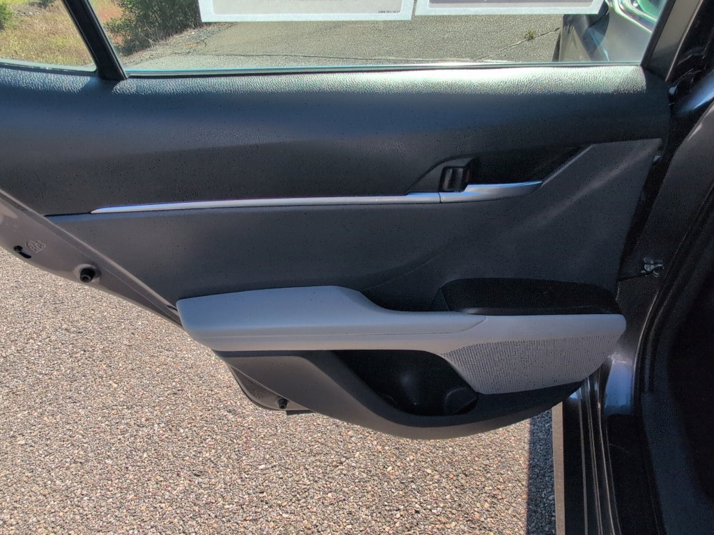 Used 2023 Toyota Camry LE FWD image 14