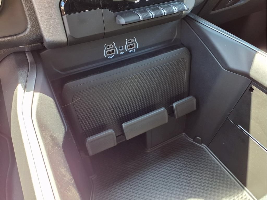 New 2026 RAM 1500 Tradesman AWD/4WD image 19