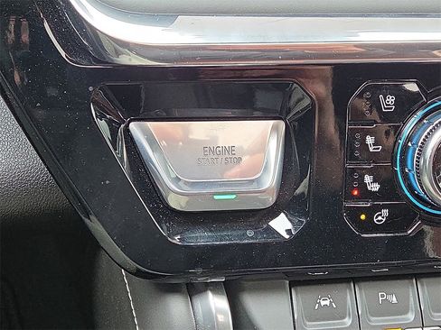 Used 2025 GMC Sierra 1500 Denali Ultimate image 29