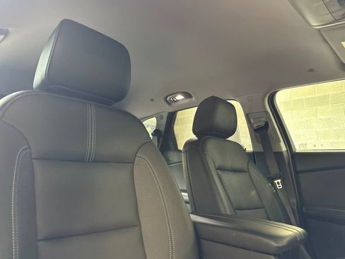 Used 2024 Chevrolet Blazer LT AWD/4WD image 17