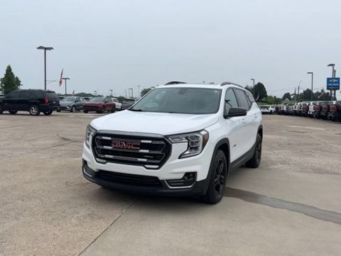 Used 2022 GMC Terrain AT4 w/ Infotainment Package II AWD/4WD image 4