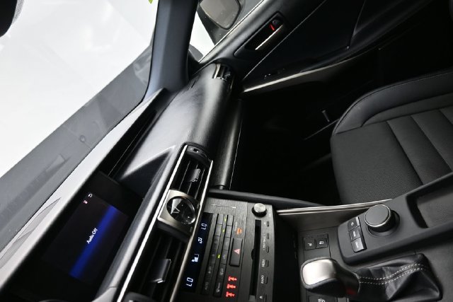 Used 2019 Lexus IS 300 F Sport w/ F Sport Package RWD image 16