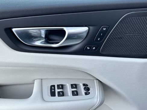 New 2026 Volvo XC60 T8 Ultra w/ Climate Package image 16