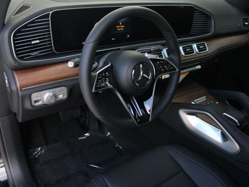 Used 2026 Mercedes-Benz GLE 350 4MATIC image 4