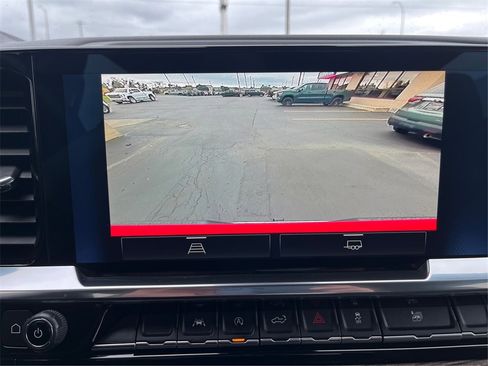 Used 2023 Chevrolet Silverado 1500 LT image 44