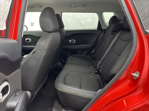 Used 2016 Kia Soul + w/ Designer's Package FWD image 10