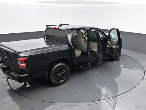 Used 2022 Nissan Frontier SV w/ Technology Package image 25