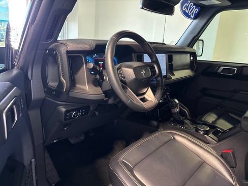 Used 2025 Ford Bronco Badlands AWD/4WD image 6