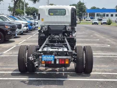 New 2025 Chevrolet Low Cab Forward 5500XG image 5