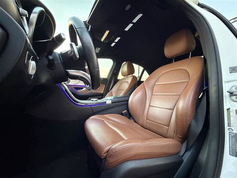 Used 2019 Mercedes-Benz C 300 Sedan image 7