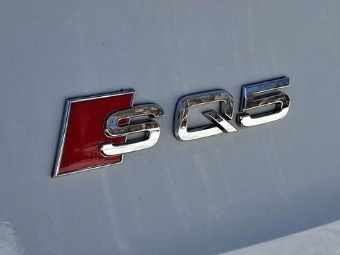 Used 2022 Audi SQ5 Premium image 35