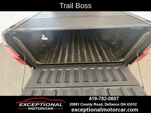 Used 2024 Chevrolet Colorado Trail Boss w/ Technology Package AWD/4WD image 45