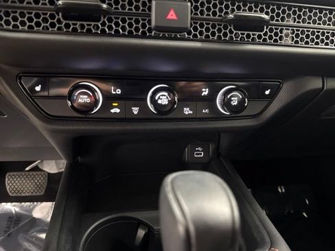 Used 2024 Honda HR-V Sport image 33