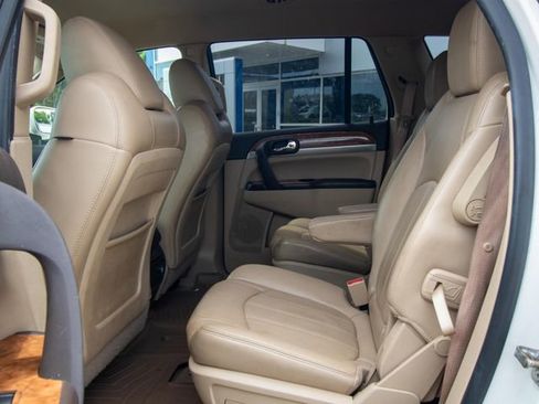 Used 2012 Buick Enclave Leather FWD image 8