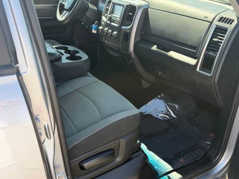 Used 2021 RAM 1500 Classic SLT RWD image 29