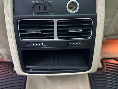 Used 2015 Volkswagen Touareg VR6 image 25