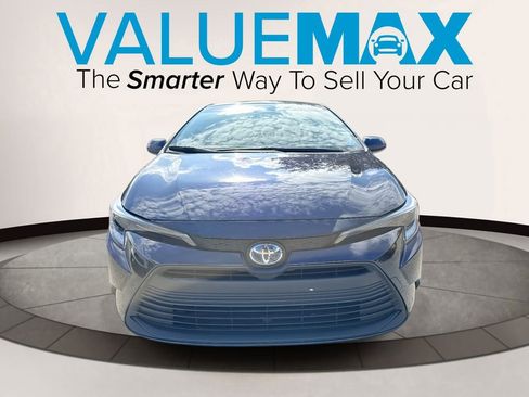 Used 2024 Toyota Corolla LE image 9